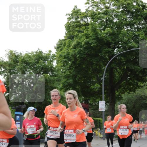 15.06.2025 - REWE Women's Run Jannik Wohlers http://msf.ph/oto/7946195 15.06.2025 08:29:57 Laufen 0643, 10307, 10592, 10085, 10614 meine-sportfotos.de