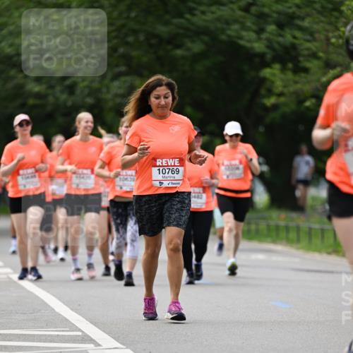 15.06.2025 - REWE Women's Run Dr. Thomas Lammeyer http://msf.ph/oto/7946211 15.06.2025 09:23:17 Laufen 10769 meine-sportfotos.de