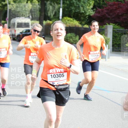 15.06.2025 - REWE Women's Run Jannik Wohlers http://msf.ph/oto/7946216 15.06.2025 09:44:49 Laufen 10, 104, 10305, 10269 meine-sportfotos.de