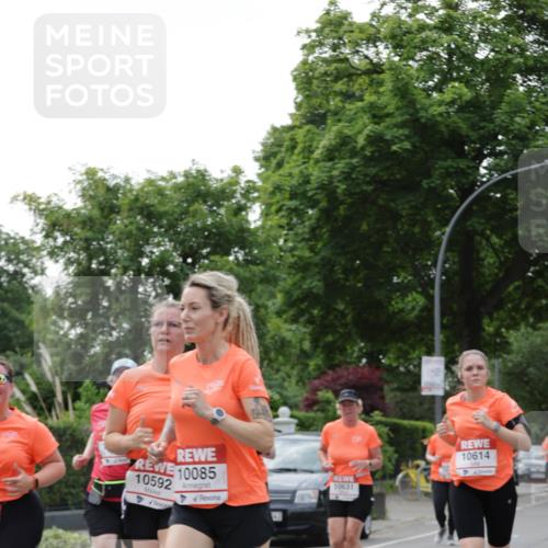 15.06.2025 - REWE Women's Run Jannik Wohlers http://msf.ph/oto/7946226 15.06.2025 08:29:57 Laufen 10614, 10631, 10085, 10592 meine-sportfotos.de