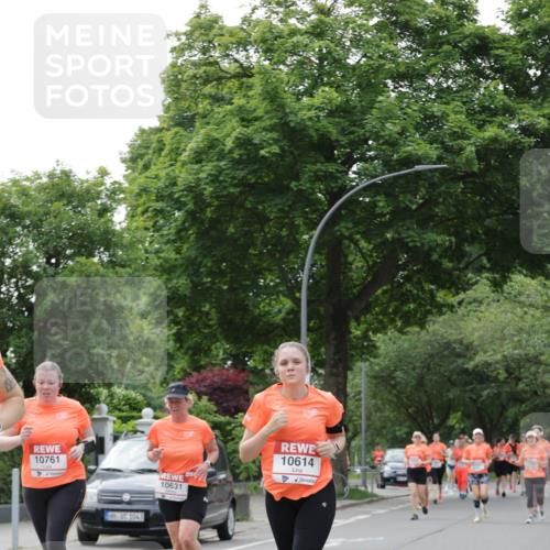 15.06.2025 - REWE Women's Run Jannik Wohlers http://msf.ph/oto/7946237 15.06.2025 08:29:58 Laufen 10761, 1043, 10631, 10614 meine-sportfotos.de