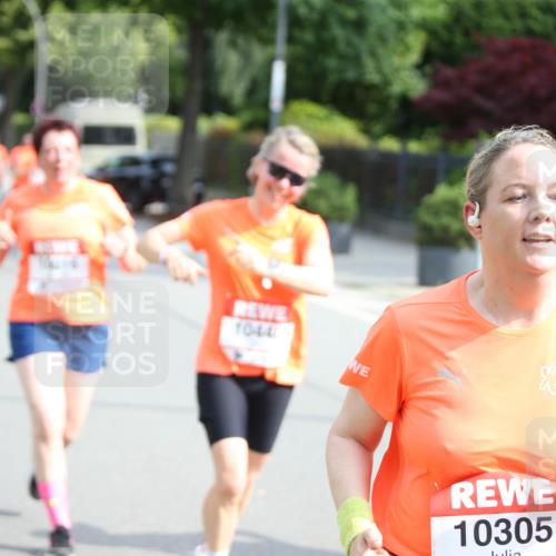 15.06.2025 - REWE Women's Run Jannik Wohlers http://msf.ph/oto/7946243 15.06.2025 09:44:50 Laufen 10440, 10305 meine-sportfotos.de