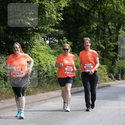 15.06.2025 - REWE Women's Run Jannik Wohlers http://msf.ph/oto/7946246 15.06.2025 10:20:01 Laufen 5245, 5240, 5508 meine-sportfotos.de
