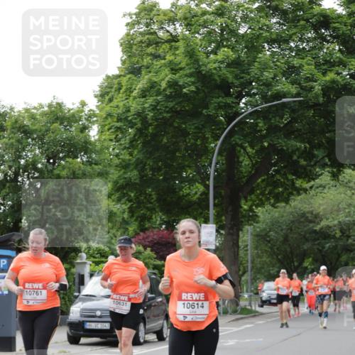 15.06.2025 - REWE Women's Run Jannik Wohlers http://msf.ph/oto/7946253 15.06.2025 08:29:58 Laufen 10761, 1043, 10631, 10614 meine-sportfotos.de