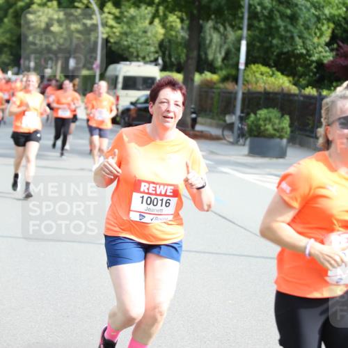 15.06.2025 - REWE Women's Run Jannik Wohlers http://msf.ph/oto/7946262 15.06.2025 09:44:50 Laufen 10016, 2440 meine-sportfotos.de