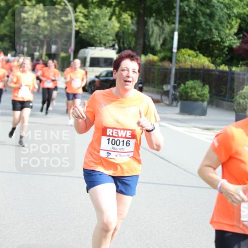 15.06.2025 - REWE Women's Run Jannik Wohlers http://msf.ph/oto/7946266 15.06.2025 09:44:50 Laufen 10016, 10440 meine-sportfotos.de
