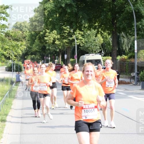 15.06.2025 - REWE Women's Run Jannik Wohlers http://msf.ph/oto/7946308 15.06.2025 09:44:53 Laufen 1028, 10172, 106, 10201, 10051 meine-sportfotos.de