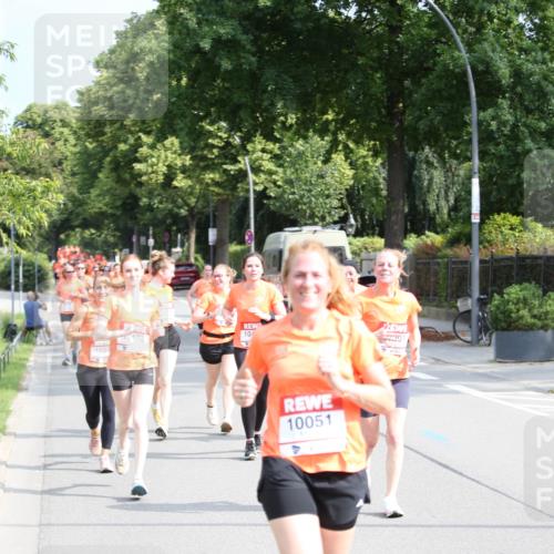 15.06.2025 - REWE Women's Run Jannik Wohlers http://msf.ph/oto/7946318 15.06.2025 09:44:53 Laufen 1028, 104, 10051 meine-sportfotos.de
