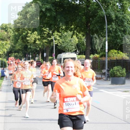 15.06.2025 - REWE Women's Run Jannik Wohlers http://msf.ph/oto/7946321 15.06.2025 09:44:53 Laufen 10051, 10201 meine-sportfotos.de