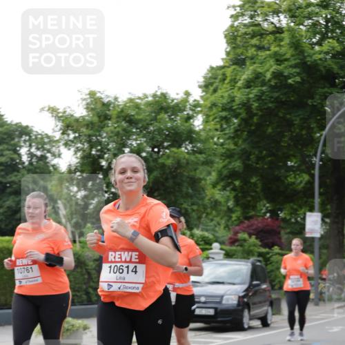 15.06.2025 - REWE Women's Run Jannik Wohlers http://msf.ph/oto/7946322 15.06.2025 08:29:59 Laufen 10761, 10614 meine-sportfotos.de