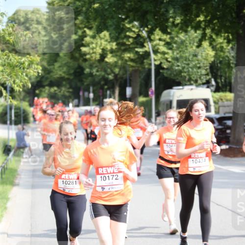 15.06.2025 - REWE Women's Run Jannik Wohlers http://msf.ph/oto/7946328 15.06.2025 09:44:54 Laufen 10281, 10172, 1065, 10434 meine-sportfotos.de
