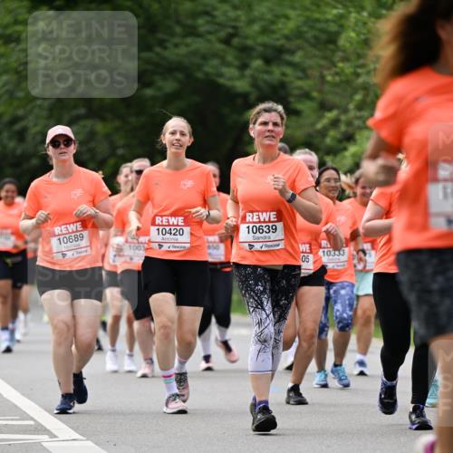 15.06.2025 - REWE Women's Run Dr. Thomas Lammeyer http://msf.ph/oto/7946336 15.06.2025 09:23:22 Laufen 10689, 10420, 10639 meine-sportfotos.de