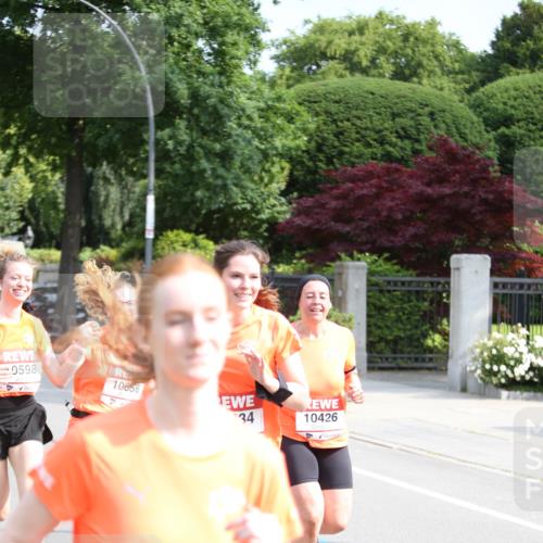 15.06.2025 - REWE Women's Run Jannik Wohlers http://msf.ph/oto/7946366 15.06.2025 09:44:56 Laufen 0598, 10656, 34, 10172, 10426 meine-sportfotos.de