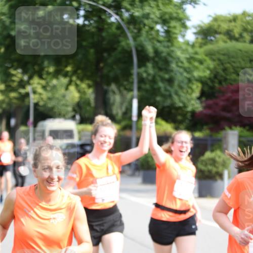 15.06.2025 - REWE Women's Run Jannik Wohlers http://msf.ph/oto/7946377 15.06.2025 09:44:57 Laufen 10281 meine-sportfotos.de