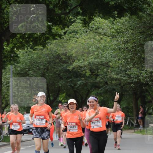 15.06.2025 - REWE Women's Run Jannik Wohlers http://msf.ph/oto/7946388 15.06.2025 08:30:02 Laufen 10427, 10329, 10634, 10489, 10671 meine-sportfotos.de