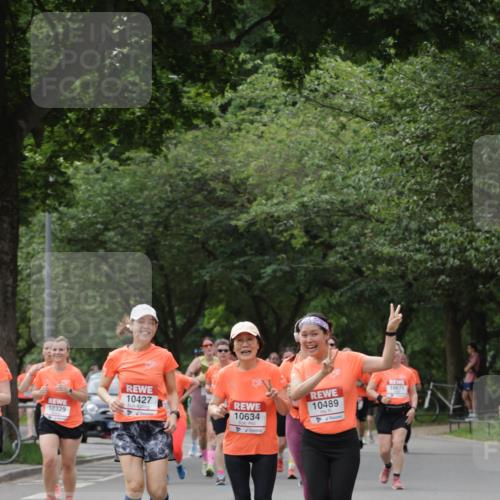 15.06.2025 - REWE Women's Run Jannik Wohlers http://msf.ph/oto/7946390 15.06.2025 08:30:02 Laufen 10329, 10427, 10489, 10634, 10671 meine-sportfotos.de