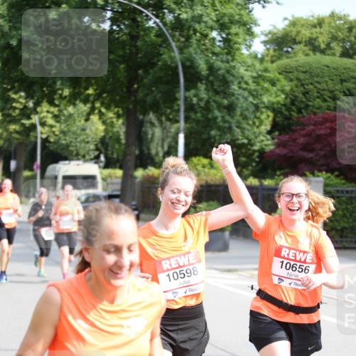 15.06.2025 - REWE Women's Run Jannik Wohlers http://msf.ph/oto/7946391 15.06.2025 09:44:57 Laufen 10281, 10598, 10656 meine-sportfotos.de