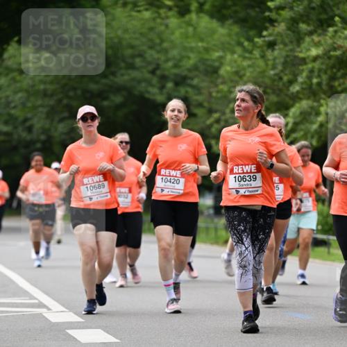15.06.2025 - REWE Women's Run Dr. Thomas Lammeyer http://msf.ph/oto/7946402 15.06.2025 09:23:23 Laufen 10689, 10420, 10639, 5 meine-sportfotos.de