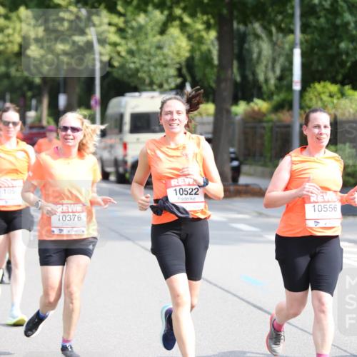15.06.2025 - REWE Women's Run Jannik Wohlers http://msf.ph/oto/7946423 15.06.2025 09:45:00 Laufen 1050, 10376, 10522, 10556 meine-sportfotos.de