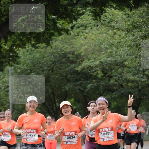 15.06.2025 - REWE Women's Run Jannik Wohlers http://msf.ph/oto/7946426 15.06.2025 08:30:02 Laufen 10489, 10671, 104, 10329, 0427, 10228, 10634 meine-sportfotos.de