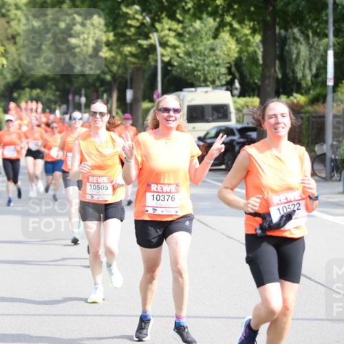 15.06.2025 - REWE Women's Run Jannik Wohlers http://msf.ph/oto/7946433 15.06.2025 09:45:01 Laufen 10505, 10376, 1, 10522, 10556 meine-sportfotos.de