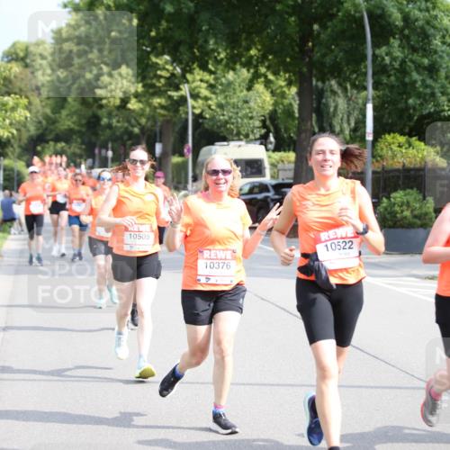 15.06.2025 - REWE Women's Run Jannik Wohlers http://msf.ph/oto/7946442 15.06.2025 09:45:01 Laufen 10505, 10522, 10376 meine-sportfotos.de