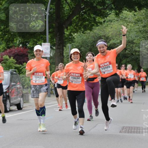 15.06.2025 - REWE Women's Run Jannik Wohlers http://msf.ph/oto/7946454 15.06.2025 08:30:04 Laufen 10427, 10840, 10329, 1043, 10634, 10489, 10671 meine-sportfotos.de