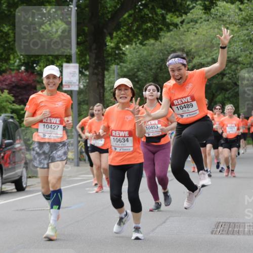 15.06.2025 - REWE Women's Run Jannik Wohlers http://msf.ph/oto/7946460 15.06.2025 08:30:04 Laufen 110849, 10427, 10634, 10489, 10453, 10671 meine-sportfotos.de