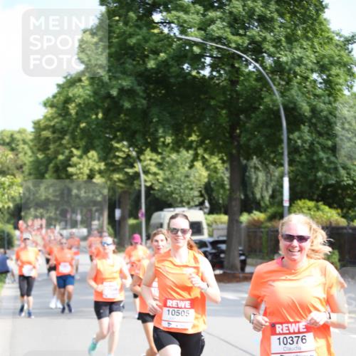 15.06.2025 - REWE Women's Run Jannik Wohlers http://msf.ph/oto/7946462 15.06.2025 09:45:02 Laufen 10505, 10376 meine-sportfotos.de