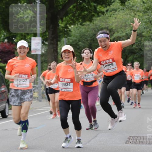 15.06.2025 - REWE Women's Run Jannik Wohlers http://msf.ph/oto/7946463 15.06.2025 08:30:04 Laufen 08462, 10427, 10634, 10453, 10489, 1067 meine-sportfotos.de