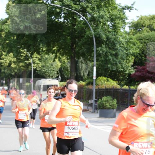 15.06.2025 - REWE Women's Run Jannik Wohlers http://msf.ph/oto/7946485 15.06.2025 09:45:02 Laufen 10059, 10, 10505, 76 meine-sportfotos.de