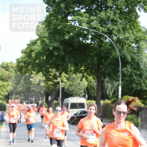 15.06.2025 - REWE Women's Run Jannik Wohlers http://msf.ph/oto/7946501 15.06.2025 09:45:03 Laufen 10059, 0076, 10505 meine-sportfotos.de