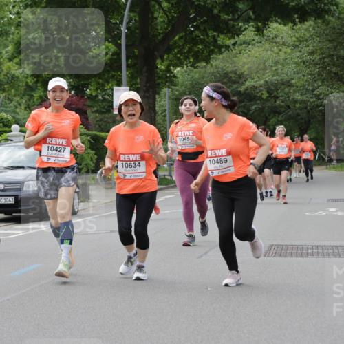 15.06.2025 - REWE Women's Run Jannik Wohlers http://msf.ph/oto/7946505 15.06.2025 08:30:05 Laufen 102, 1043, 10427, 10634, 1045, 10489, 10671 meine-sportfotos.de