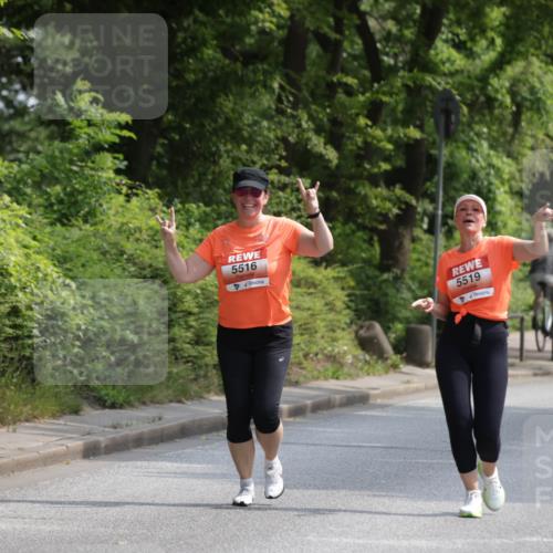 15.06.2025 - REWE Women's Run Jannik Wohlers http://msf.ph/oto/7946514 15.06.2025 10:21:16 Laufen 5516, 5519 meine-sportfotos.de