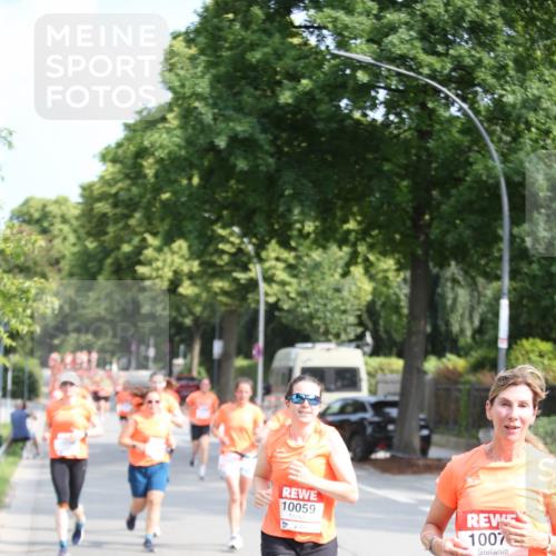 15.06.2025 - REWE Women's Run Jannik Wohlers http://msf.ph/oto/7946517 15.06.2025 09:45:04 Laufen 10059, 1007 meine-sportfotos.de