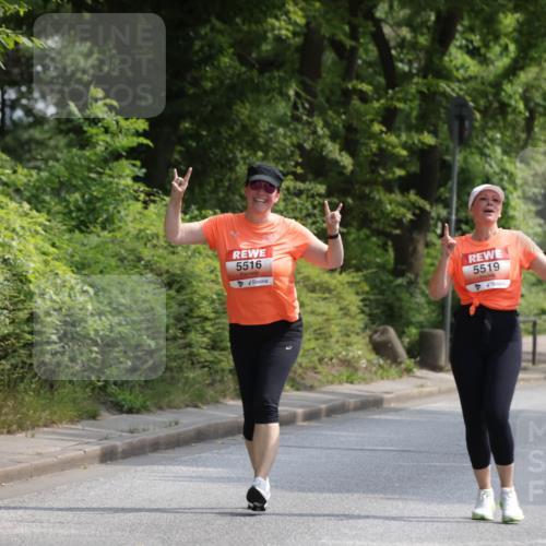 15.06.2025 - REWE Women's Run Jannik Wohlers http://msf.ph/oto/7946526 15.06.2025 10:21:16 Laufen 5516, 5519 meine-sportfotos.de