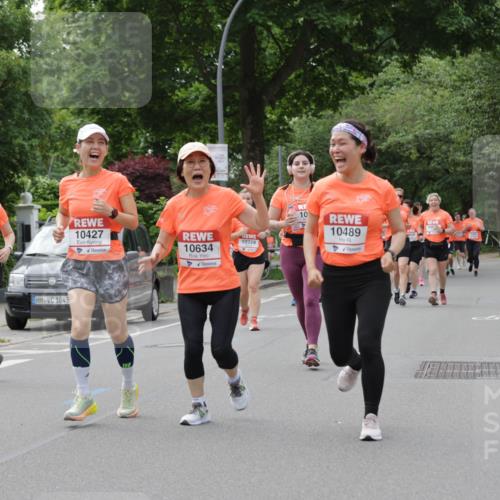 15.06.2025 - REWE Women's Run Jannik Wohlers http://msf.ph/oto/7946528 15.06.2025 08:30:05 Laufen 10846, 10427, 10634, 10329, 1043, 10, 10489 meine-sportfotos.de