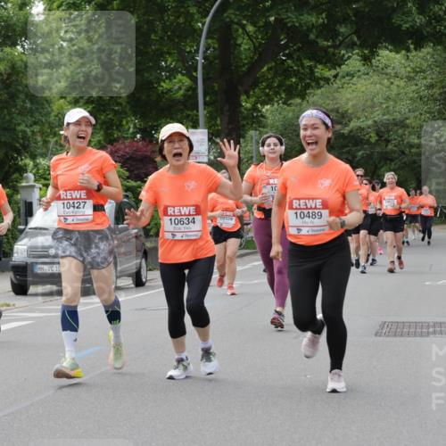 15.06.2025 - REWE Women's Run Jannik Wohlers http://msf.ph/oto/7946534 15.06.2025 08:30:05 Laufen 9846, 10427, 10634, 10, 10329, 10, 10489, 10671 meine-sportfotos.de