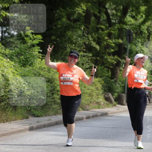 15.06.2025 - REWE Women's Run Jannik Wohlers http://msf.ph/oto/7946542 15.06.2025 10:21:16 Laufen 5516, 5519 meine-sportfotos.de