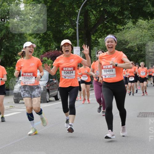 15.06.2025 - REWE Women's Run Jannik Wohlers http://msf.ph/oto/7946550 15.06.2025 08:30:05 Laufen 10846, 10427, 10634, 657, 10329, 10489, 10345, 10671 meine-sportfotos.de
