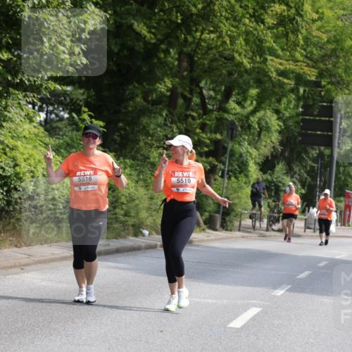 15.06.2025 - REWE Women's Run Jannik Wohlers http://msf.ph/oto/7946581 15.06.2025 10:21:19 Laufen 5516, 5519 meine-sportfotos.de