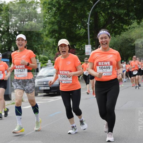 15.06.2025 - REWE Women's Run Jannik Wohlers http://msf.ph/oto/7946594 15.06.2025 08:30:06 Laufen 10846, 10427, 1063, 10489 meine-sportfotos.de