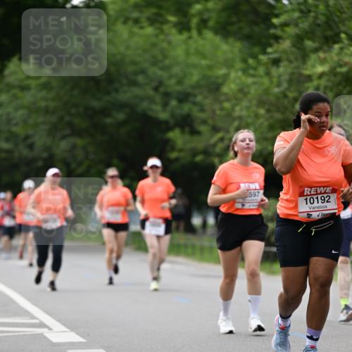 15.06.2025 - REWE Women's Run Dr. Thomas Lammeyer http://msf.ph/oto/7946596 15.06.2025 09:23:31 Laufen 597, 10192 meine-sportfotos.de