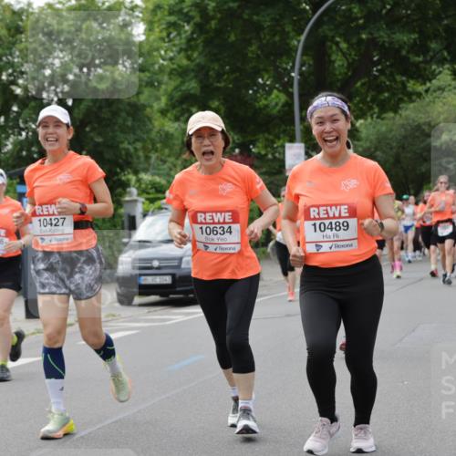 15.06.2025 - REWE Women's Run Jannik Wohlers http://msf.ph/oto/7946603 15.06.2025 08:30:06 Laufen 10, 10846, 10427, 1043, 10634, 10489 meine-sportfotos.de