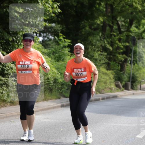 15.06.2025 - REWE Women's Run Jannik Wohlers http://msf.ph/oto/7946632 15.06.2025 10:21:20 Laufen 5516, 5519 meine-sportfotos.de