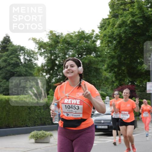 15.06.2025 - REWE Women's Run Jannik Wohlers http://msf.ph/oto/7946653 15.06.2025 08:30:08 Laufen 10453, 10329 meine-sportfotos.de