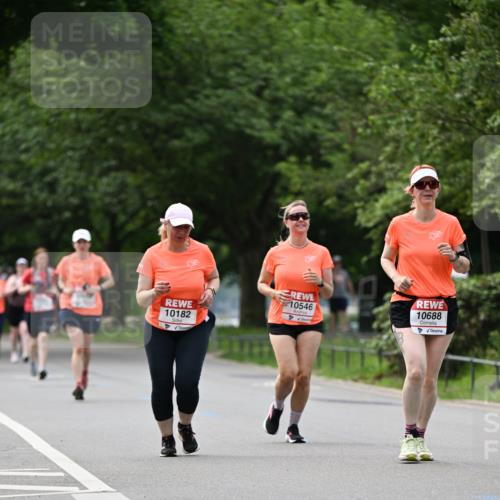 15.06.2025 - REWE Women's Run Dr. Thomas Lammeyer http://msf.ph/oto/7946663 15.06.2025 09:23:33 Laufen 10546, 10182, 10688 meine-sportfotos.de