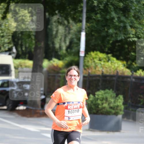 15.06.2025 - REWE Women's Run Jannik Wohlers http://msf.ph/oto/7946672 15.06.2025 09:45:10 Laufen 10310 meine-sportfotos.de