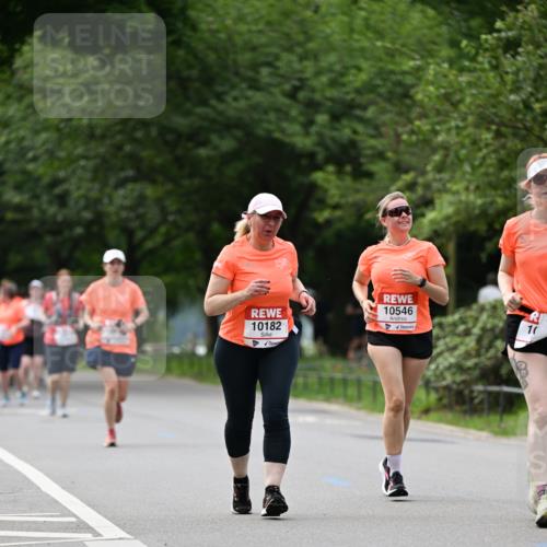 15.06.2025 - REWE Women's Run Dr. Thomas Lammeyer http://msf.ph/oto/7946677 15.06.2025 09:23:34 Laufen 10182, 10546, 10 meine-sportfotos.de