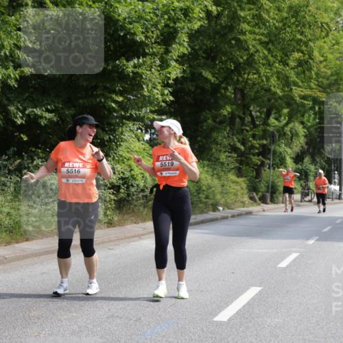 15.06.2025 - REWE Women's Run Jannik Wohlers http://msf.ph/oto/7946693 15.06.2025 10:21:22 Laufen 5516, 5519 meine-sportfotos.de